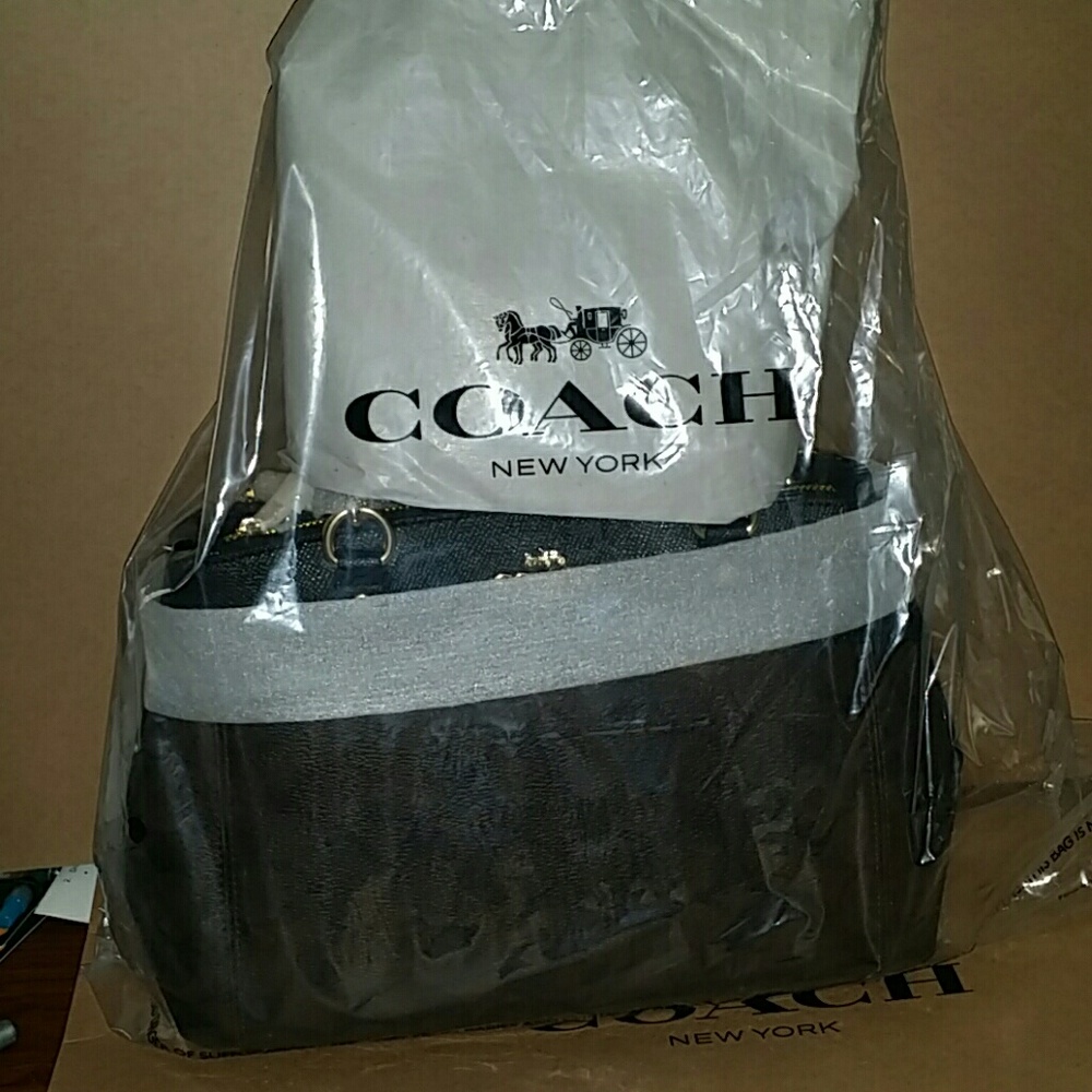 ❤️‍●● Coach Mini Brooke Carryall ●●💋‍❤️‍ - Picture 8 of 8